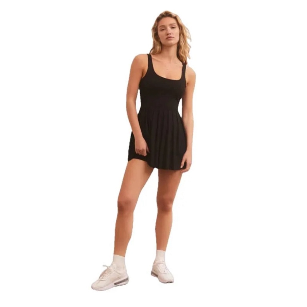 Z Supply Hot Shot dress, size Medium, EUC, Active Wear, Black